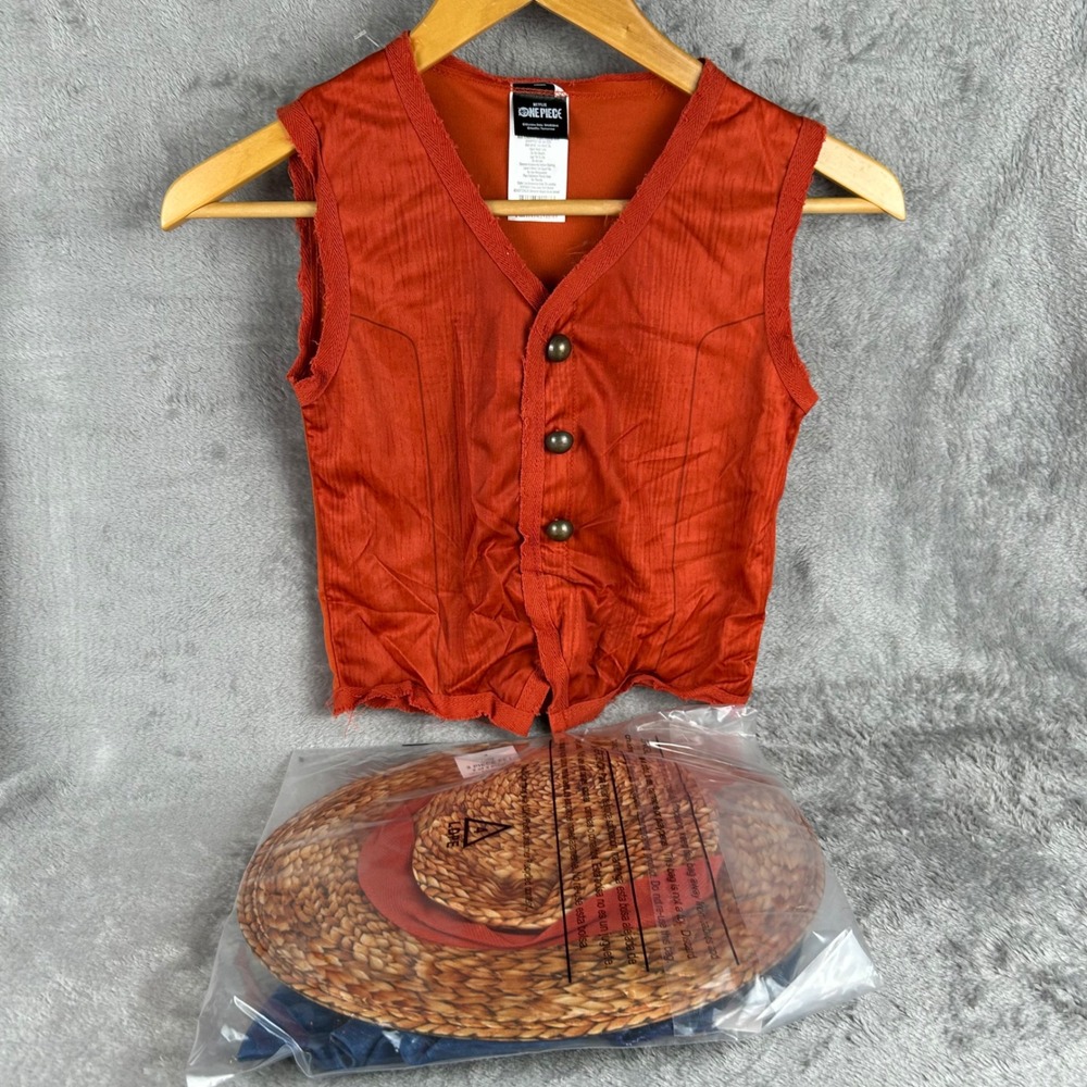 Netflix One Piece Luffy Costume Kids Medium 8 Vest Shorts Straw Hat
